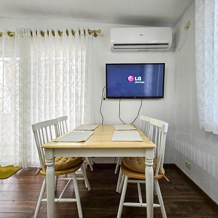 Lake Park 2Br Apartment Tirana Extérieur photo