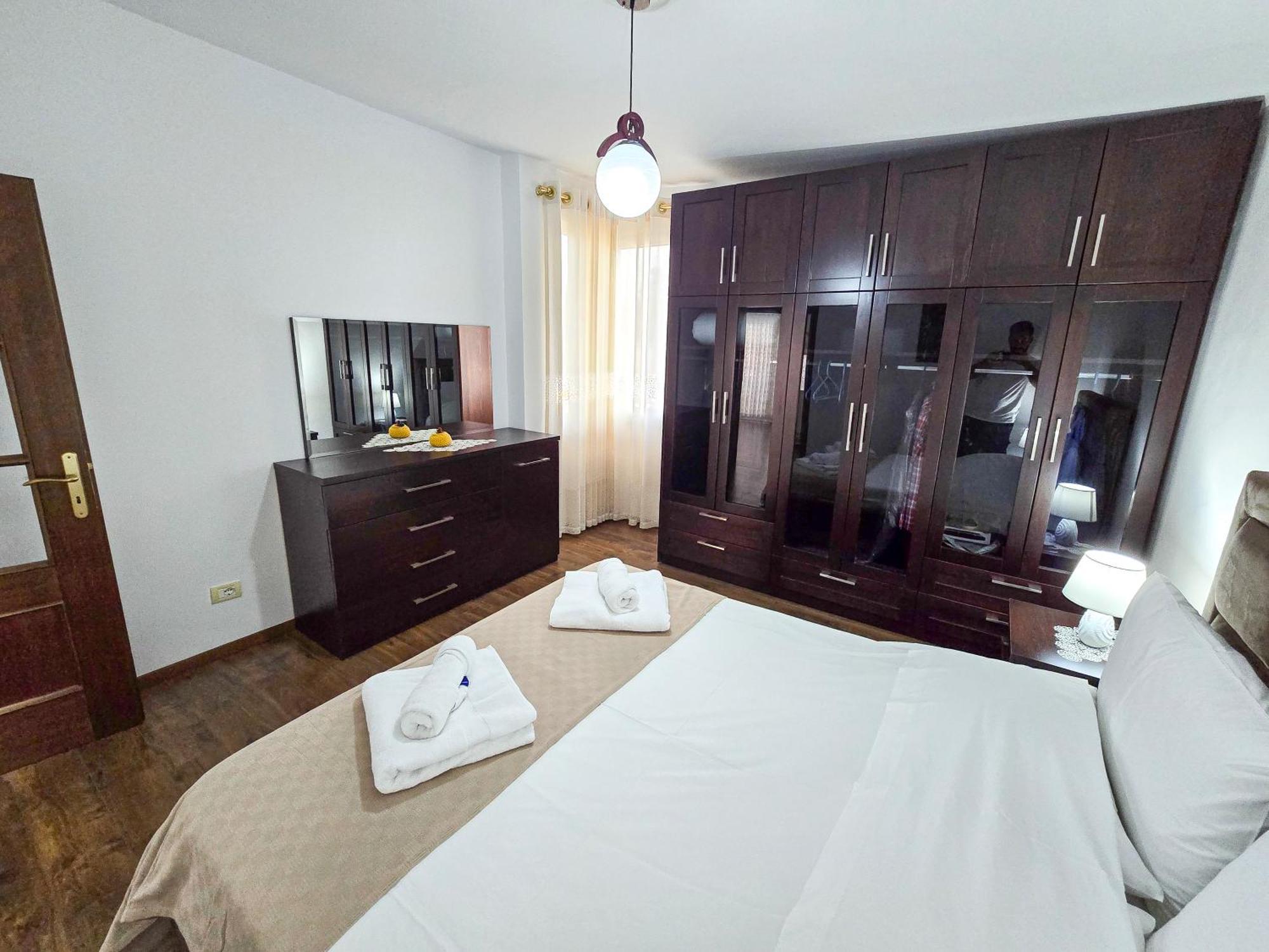 Lake Park 2Br Apartment Tirana Extérieur photo